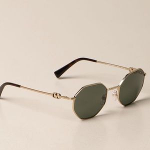 NEW Valentino 2040 Sunglasses 100% authentic